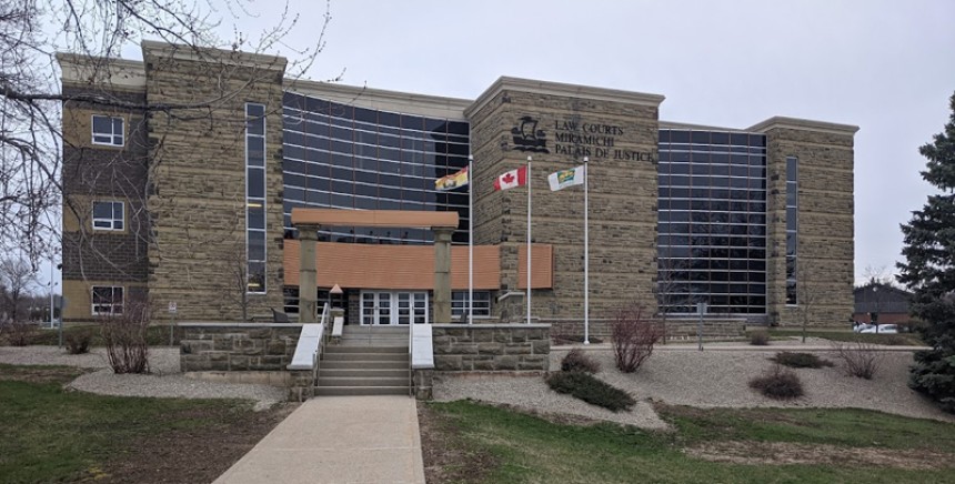 4 court briefs:  Amos to stand trial for Blissfield break and enter