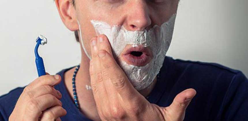 Man shaves to avoid police after chase