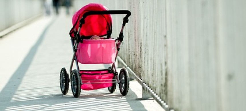 Grandmother reports child abduction to police