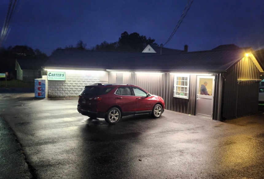 New laundromat opens in Chatham