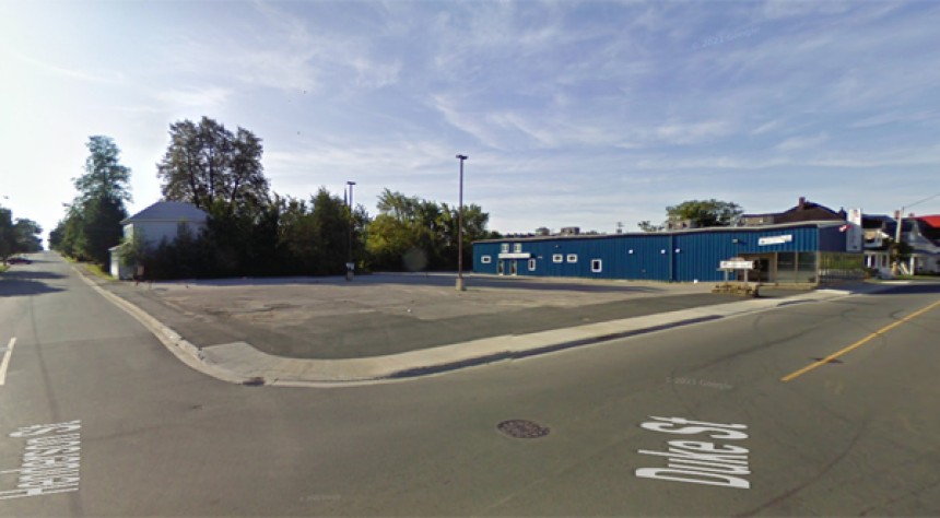 City considering selling corner of Duke/Henderson for apartments