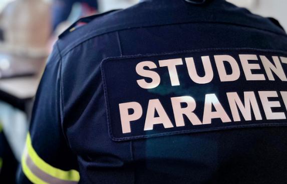 Bursary program extended for paramedics, emergency medical technicians