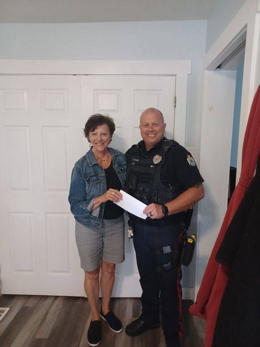 Miramichi Police donate to women's shelter
