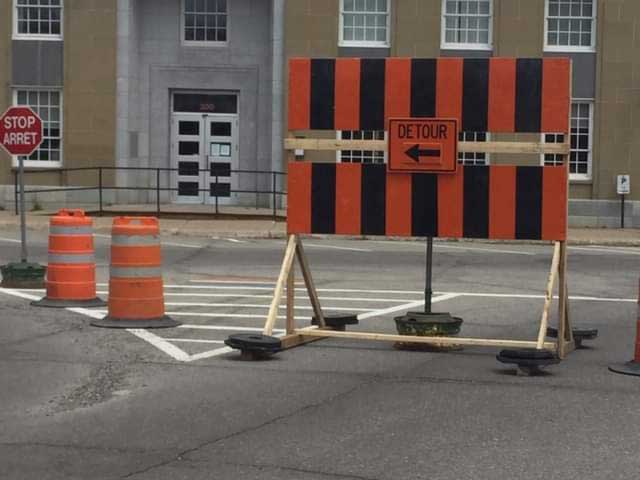 Town Hill traffic stop and Pleasant Street 2-way to remain