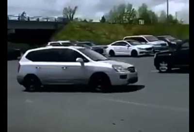 Video:  Police abandon chase of suspected shoplifter